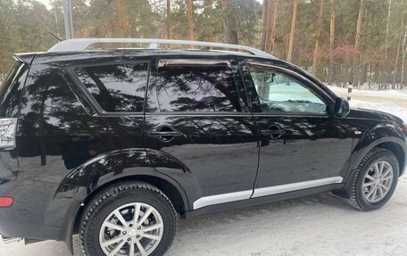 Mitsubishi Outlander III рестайлинг 3, 2007 год, 1 150 000 рублей, 7 фотография