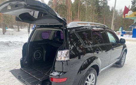 Mitsubishi Outlander III рестайлинг 3, 2007 год, 1 150 000 рублей, 24 фотография