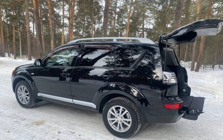 Mitsubishi Outlander III рестайлинг 3, 2007 год, 1 150 000 рублей, 27 фотография