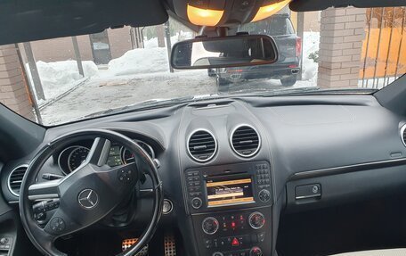 Mercedes-Benz GL-Класс, 2011 год, 2 100 000 рублей, 10 фотография