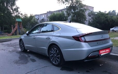 Hyundai Sonata VIII, 2022 год, 3 100 000 рублей, 2 фотография