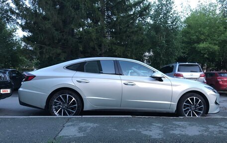 Hyundai Sonata VIII, 2022 год, 3 100 000 рублей, 8 фотография