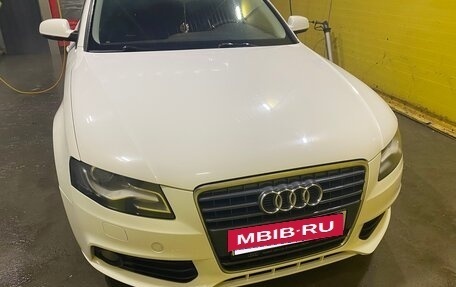 Audi A4, 2011 год, 1 050 000 рублей, 14 фотография