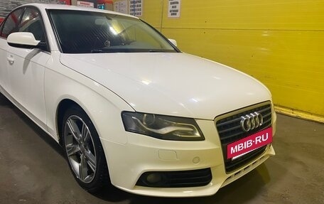 Audi A4, 2011 год, 1 050 000 рублей, 13 фотография