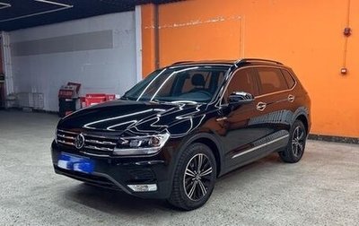 Volkswagen Tiguan II, 2022 год, 2 106 000 рублей, 1 фотография