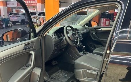 Volkswagen Tiguan II, 2022 год, 2 106 000 рублей, 8 фотография