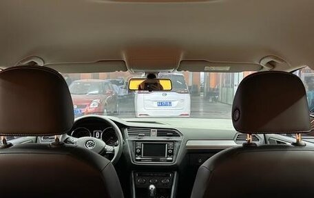 Volkswagen Tiguan II, 2022 год, 2 106 000 рублей, 12 фотография