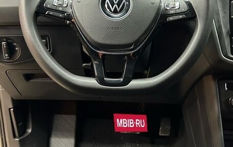 Volkswagen Tiguan II, 2022 год, 2 106 000 рублей, 13 фотография