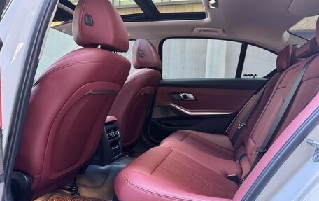 BMW 3 серия, 2022 год, 2 650 000 рублей, 9 фотография