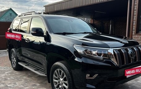 Toyota Land Cruiser Prado 150 рестайлинг 2, 2018 год, 4 590 000 рублей, 3 фотография
