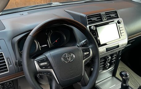 Toyota Land Cruiser Prado 150 рестайлинг 2, 2018 год, 4 590 000 рублей, 13 фотография