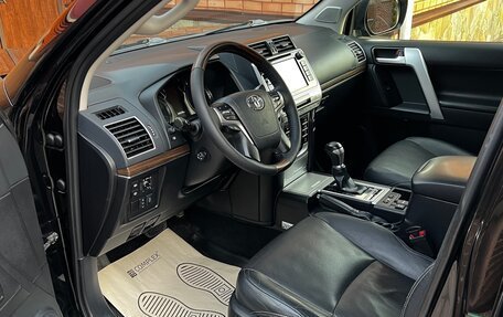 Toyota Land Cruiser Prado 150 рестайлинг 2, 2018 год, 4 590 000 рублей, 12 фотография