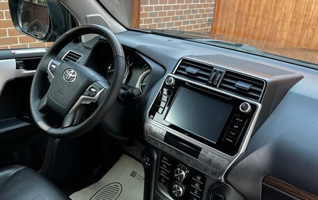 Toyota Land Cruiser Prado 150 рестайлинг 2, 2018 год, 4 590 000 рублей, 19 фотография