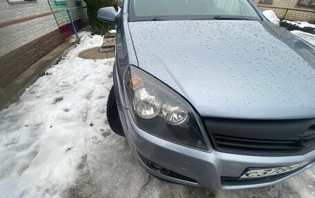 Opel Astra H, 2008 год, 585 000 рублей, 2 фотография