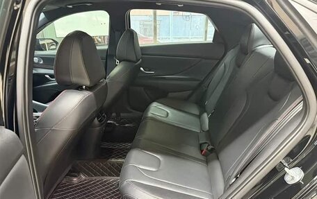 Hyundai Elantra, 2023 год, 1 310 000 рублей, 21 фотография