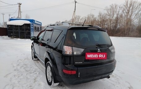 Mitsubishi Outlander III рестайлинг 3, 2007 год, 1 100 000 рублей, 8 фотография