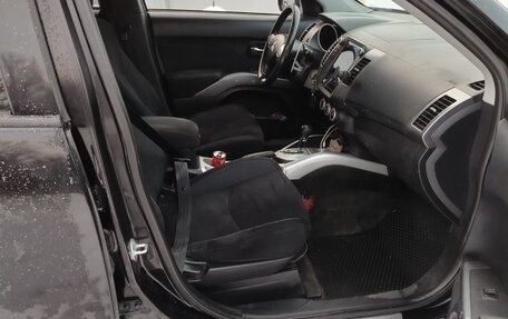 Mitsubishi Outlander III рестайлинг 3, 2007 год, 1 100 000 рублей, 11 фотография