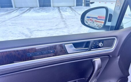 Volkswagen Touareg III, 2012 год, 2 450 000 рублей, 17 фотография