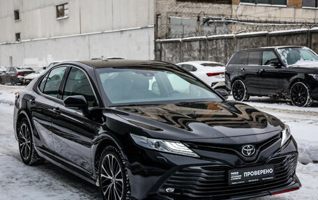 Toyota Camry, 2020 год, 3 550 000 рублей, 4 фотография