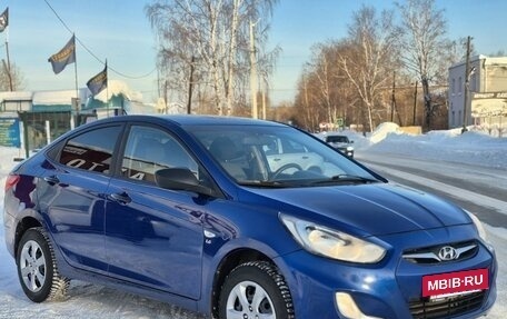 Hyundai Solaris II рестайлинг, 2012 год, 695 000 рублей, 7 фотография