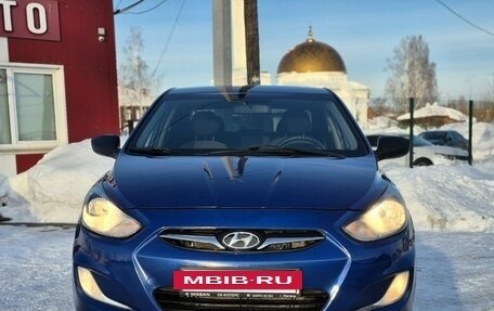 Hyundai Solaris II рестайлинг, 2012 год, 695 000 рублей, 8 фотография