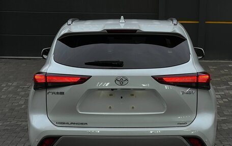 Toyota Highlander, 2026 год, 5 500 000 рублей, 4 фотография