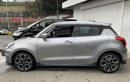 Suzuki Swift V, 2022 год, 1 000 000 рублей, 4 фотография