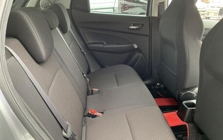 Suzuki Swift V, 2022 год, 1 000 000 рублей, 10 фотография