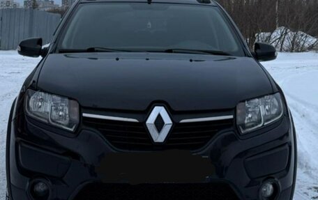 Renault Sandero II рестайлинг, 2015 год, 820 000 рублей, 1 фотография