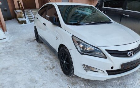 Hyundai Solaris II рестайлинг, 2015 год, 761 000 рублей, 5 фотография