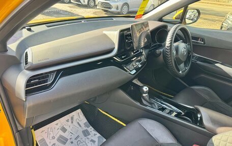 Toyota C-HR I рестайлинг, 2018 год, 1 909 000 рублей, 14 фотография