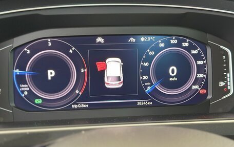 Volkswagen Tiguan II, 2019 год, 3 800 000 рублей, 8 фотография