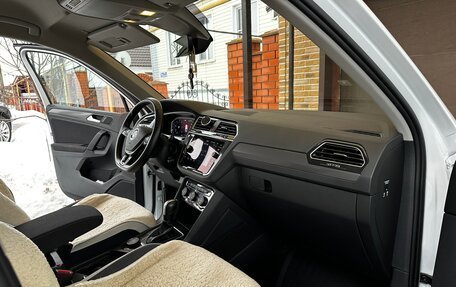 Volkswagen Tiguan II, 2019 год, 3 800 000 рублей, 6 фотография