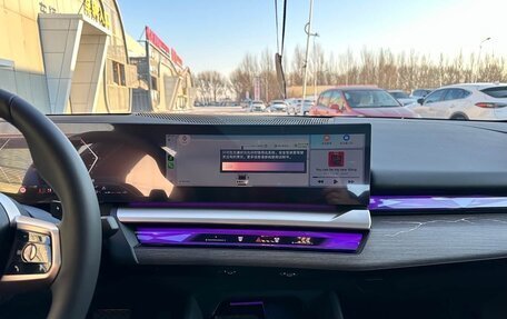 BMW 5 серия, 2025 год, 6 980 000 рублей, 7 фотография