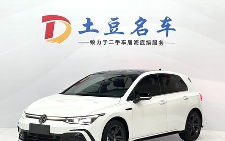 Volkswagen Golf VIII, 2022 год, 2 390 000 рублей, 4 фотография