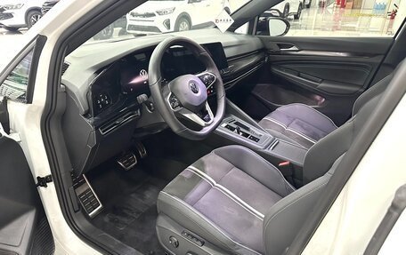 Volkswagen Golf VIII, 2022 год, 2 390 000 рублей, 9 фотография