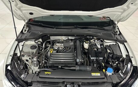 Volkswagen Golf VIII, 2022 год, 2 390 000 рублей, 18 фотография