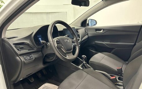 Hyundai Solaris II рестайлинг, 2020 год, 1 700 000 рублей, 8 фотография