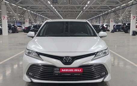 Toyota Camry, 2021 год, 3 089 950 рублей, 2 фотография