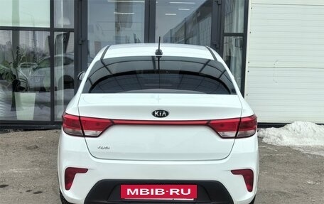 KIA Rio IV, 2018 год, 1 350 000 рублей, 8 фотография