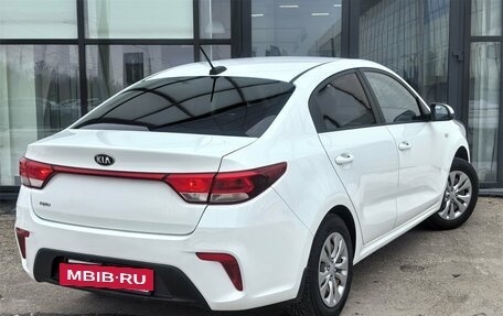 KIA Rio IV, 2018 год, 1 350 000 рублей, 2 фотография