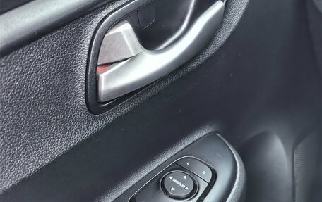 KIA Rio IV, 2018 год, 1 350 000 рублей, 21 фотография