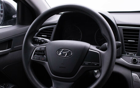 Hyundai Elantra VI рестайлинг, 2017 год, 1 280 000 рублей, 14 фотография