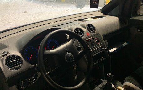 Volkswagen Caddy III рестайлинг, 2004 год, 390 000 рублей, 6 фотография