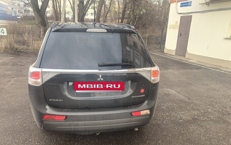 Mitsubishi Outlander III рестайлинг 3, 2012 год, 1 300 000 рублей, 9 фотография