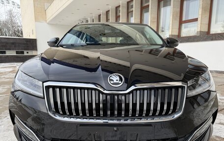 Skoda Superb, 2025 год, 3 090 000 рублей, 3 фотография