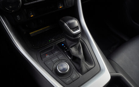 Toyota RAV4, 2021 год, 2 970 000 рублей, 16 фотография