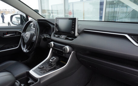 Toyota RAV4, 2021 год, 2 970 000 рублей, 19 фотография