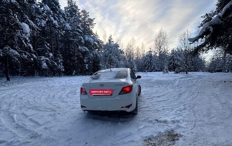 Hyundai Solaris II рестайлинг, 2015 год, 1 000 000 рублей, 4 фотография