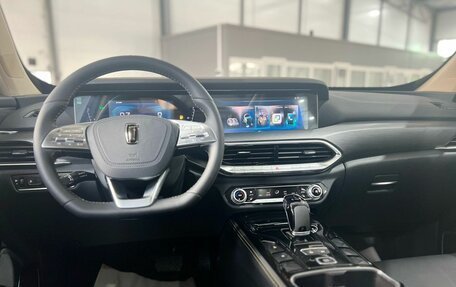 FAW Bestune T77, 2024 год, 2 600 000 рублей, 9 фотография